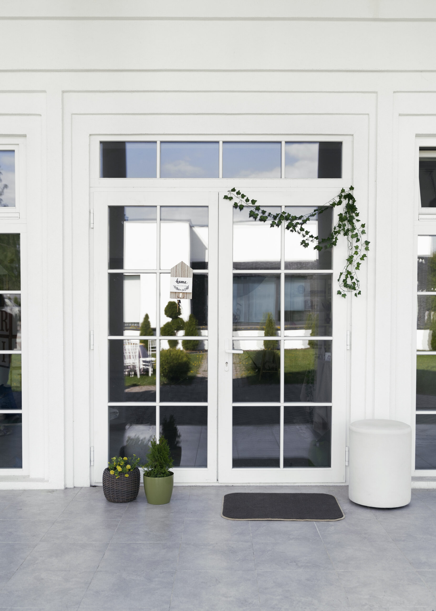 decorated-front-door-with-plant (1)